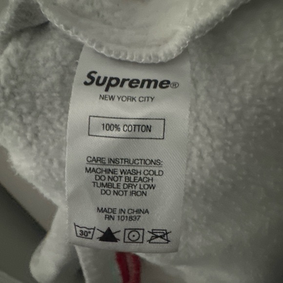 Supreme Embroidered Shorts - Picture 7 of 8